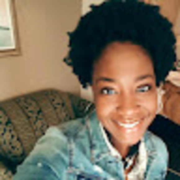 Meet your Posher, Kimberly - Picture 1 of 1